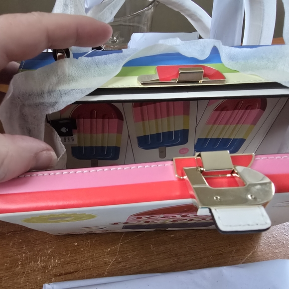 Kate Spade Novelty Ice Pops Crossbody Bag NWT - Picture 7 of 8